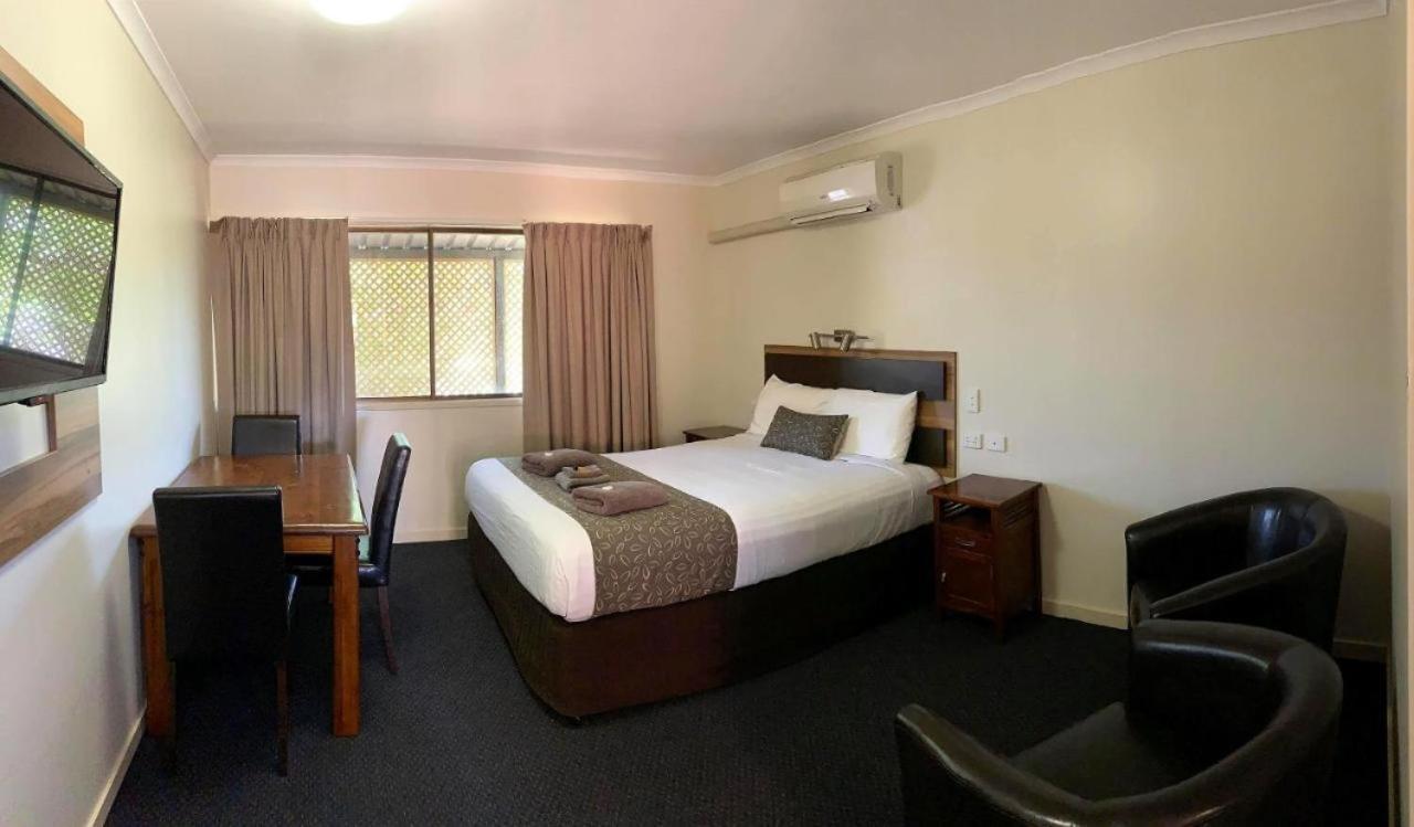 Charleville Motel 外观 照片